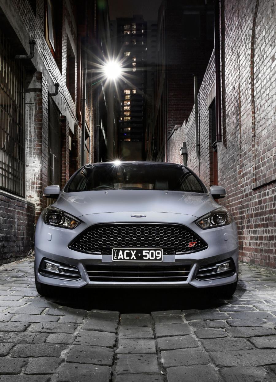  Ford Focus ST 2015 года  (AU) (фото 7 из 21)